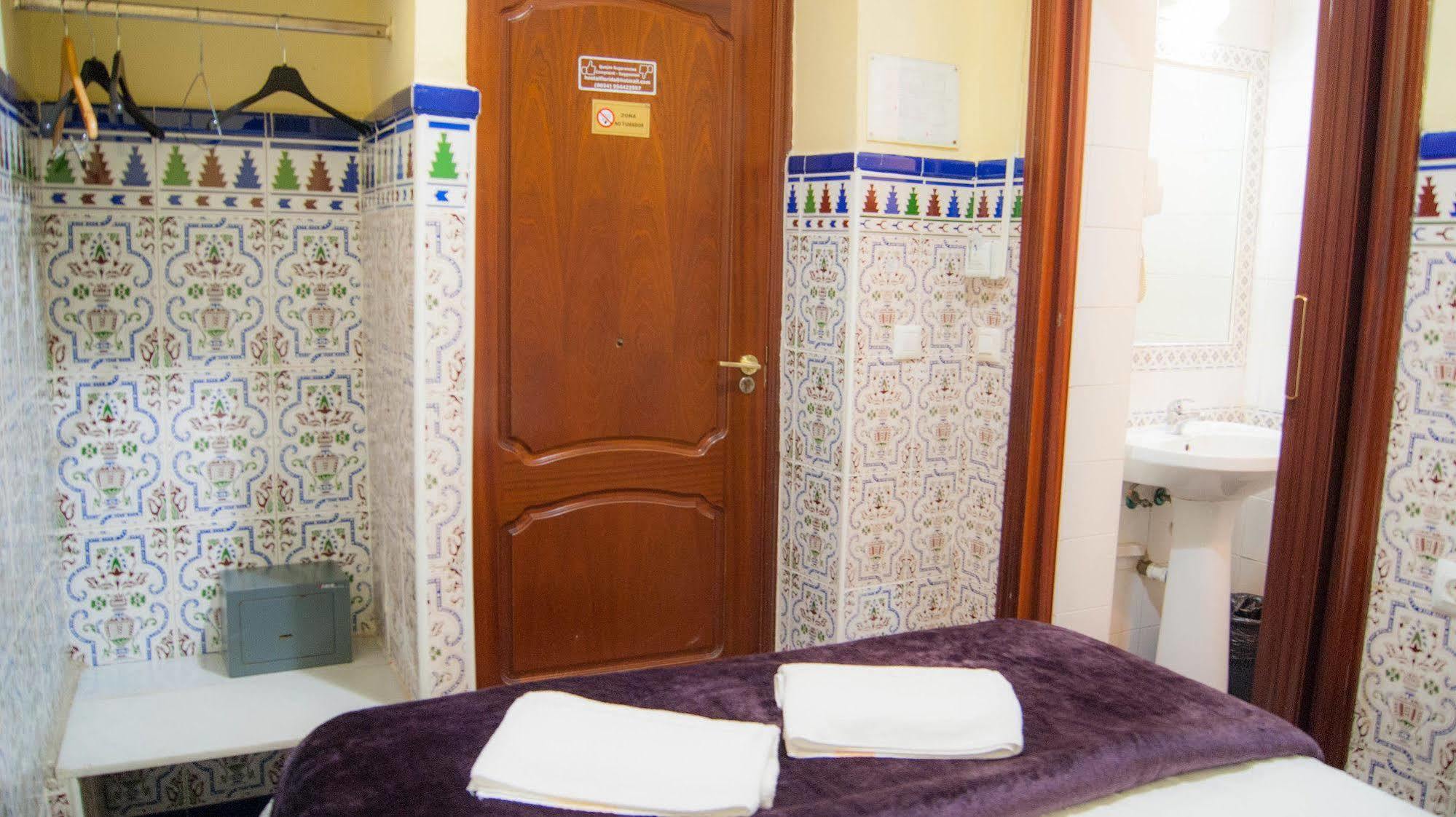Hostal Florida Sevilla Exterior foto